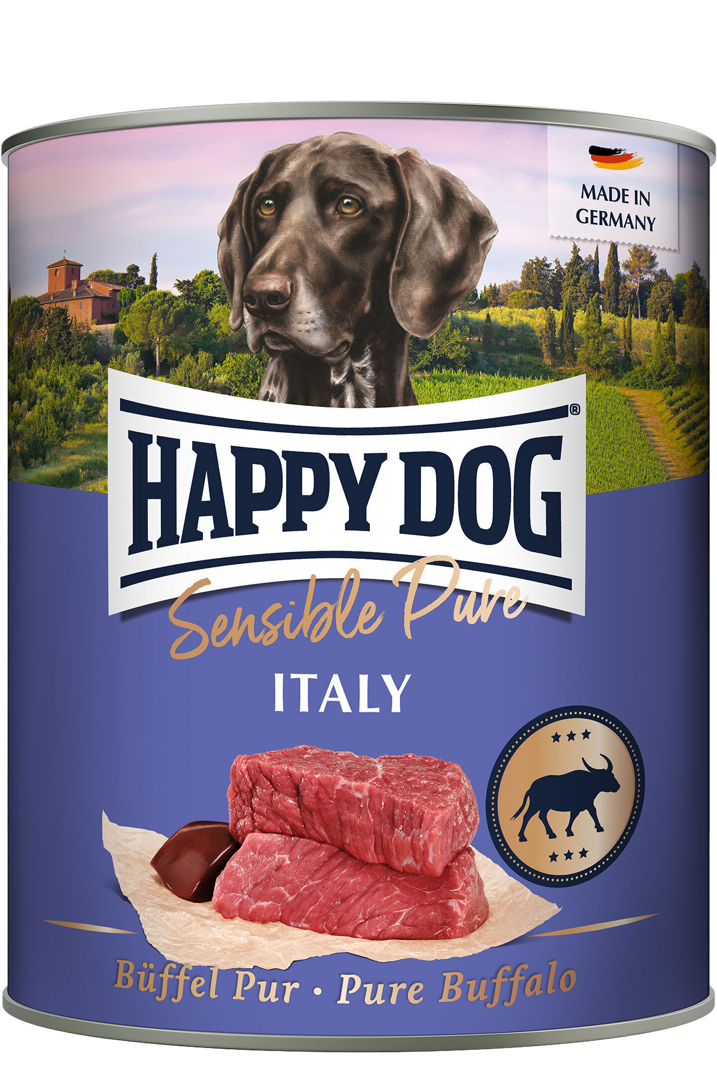 Hundefutterdose mit Hundebild, Landschaft im Hintergrund. Text: "HAPPY DOG Sensible Pure ITALY, Büffel Pur, Pure Buffalo, MADE IN GERMANY". Rote Fleischstücke abgebildet.