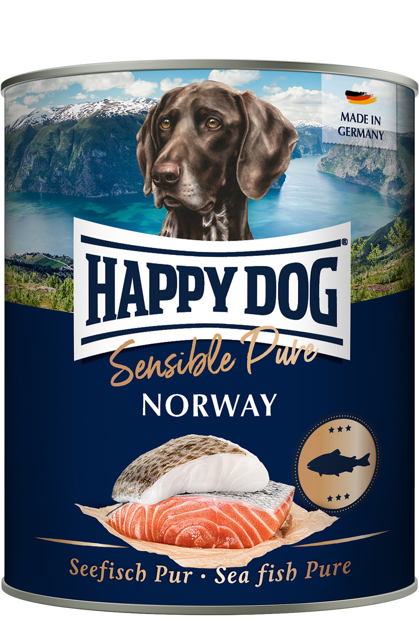 Hunde-Futterdose zeigt Hundeporträt vor norwegischer Landschaft; Text: „HAPPY DOG Sensible Pure NORWAY“, „Seefisch Pur - Sea fish Pure“, „MADE IN GERMANY“. Lachs- und Fischstück dargestellt.