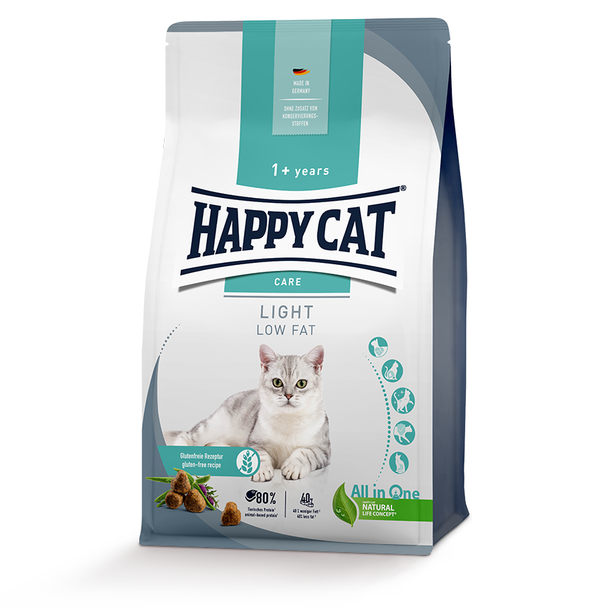 Eine Packung Happy Cat Care Light Trockenfutter für zu Übergewicht neigende Katzen