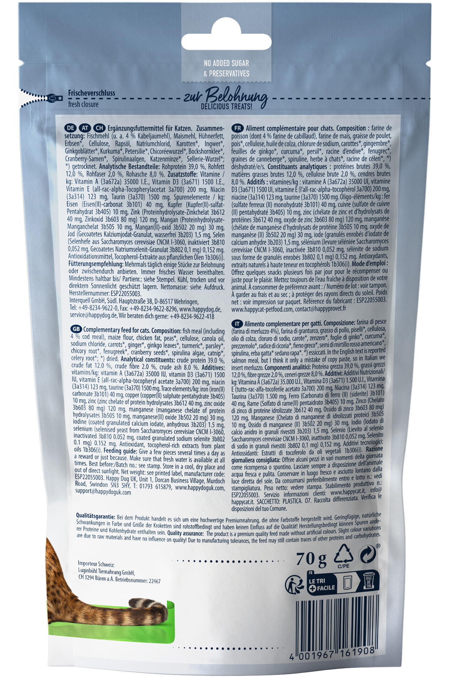 Verpackung eines Ergänzungsfuttermittels für Katzen mit detaillierten Informationen. Text in mehreren Sprachen. Oberer Bereich: "zu Belohnung - DELICIOUS TREATS!". Happycat-Website und -Kontaktinformationen angegeben.