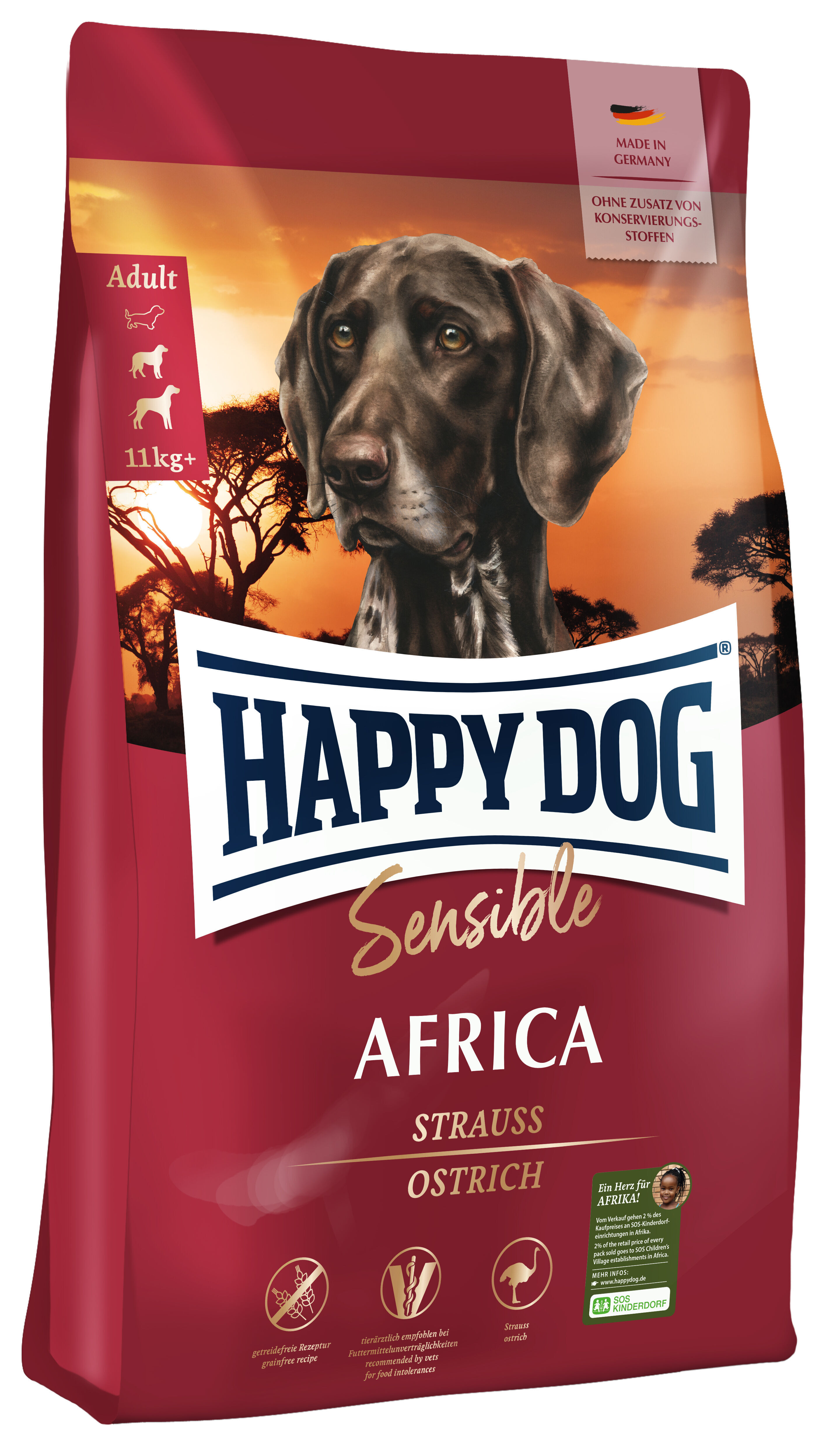 Hundefutterpackung "Happy Dog Sensible Africa" mit einem Hundeporträt, Landschaftshintergrund und Text: "Made in Germany", "Ohne Zusatz von Konservierungsstoffen", "11kg+", "Strauss/Ostrich".