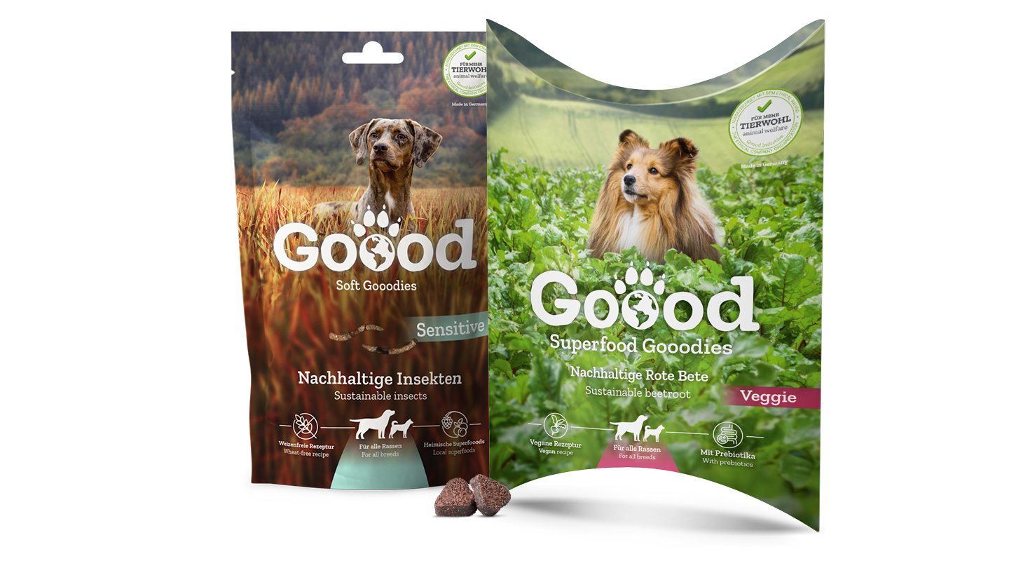 Zwei Hundesnacks der Marke Goood, in vegetarischer Variante.